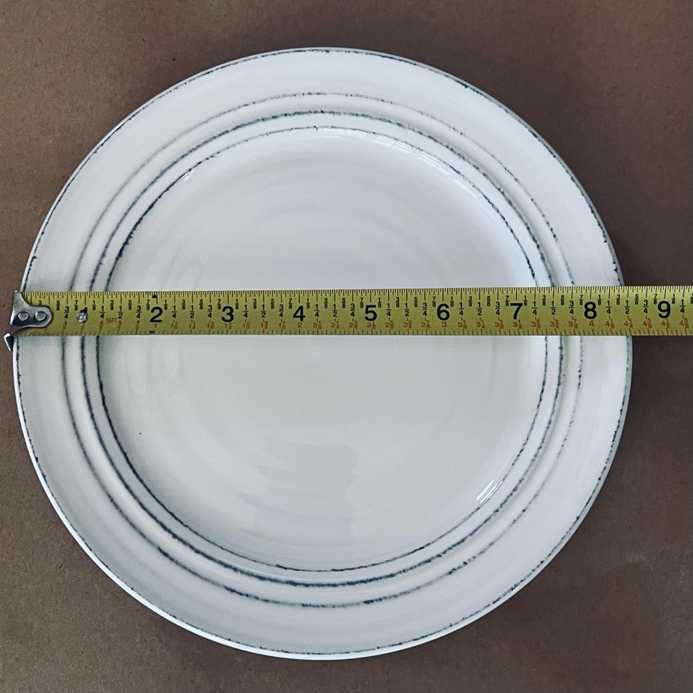 Noble Excellence Harper Stoneware White Plates Set of 4 Handcrafted Portugal - Picture 6 of 6